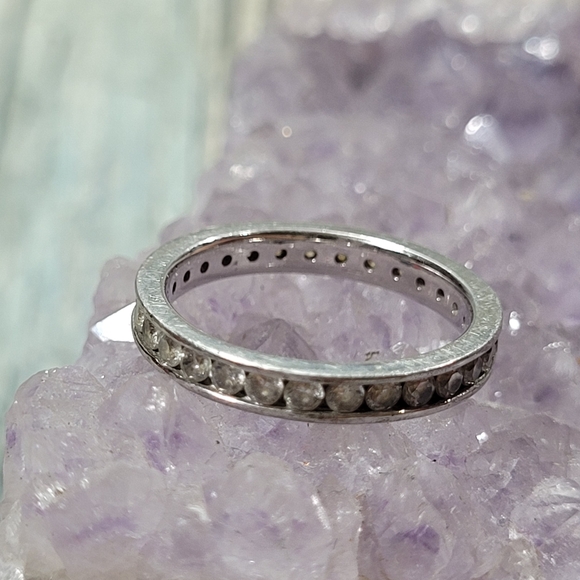 925 CZ Ring. - Picture 2 of 6